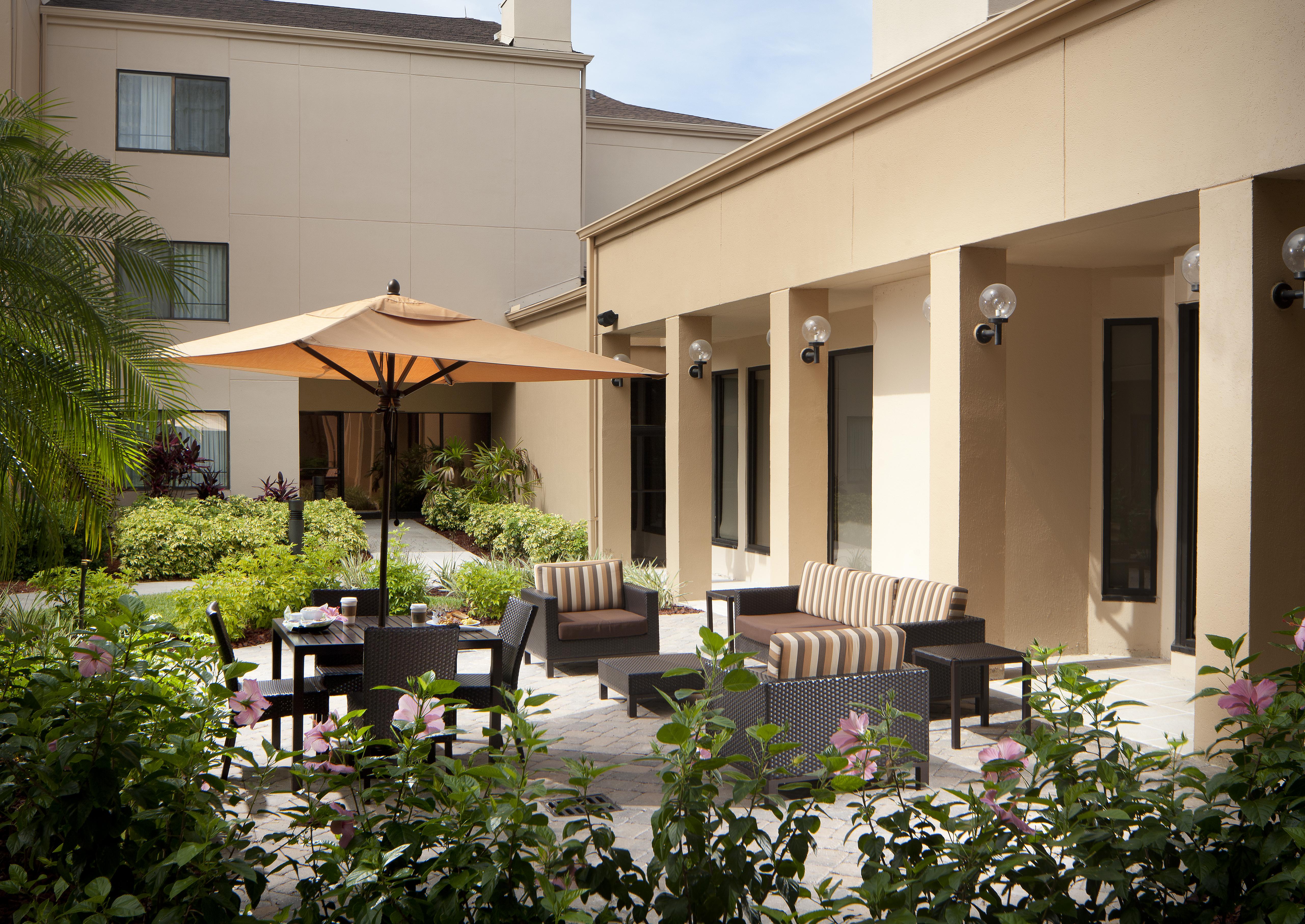Courtyard Fort Myers Cape Coral Exterior foto
