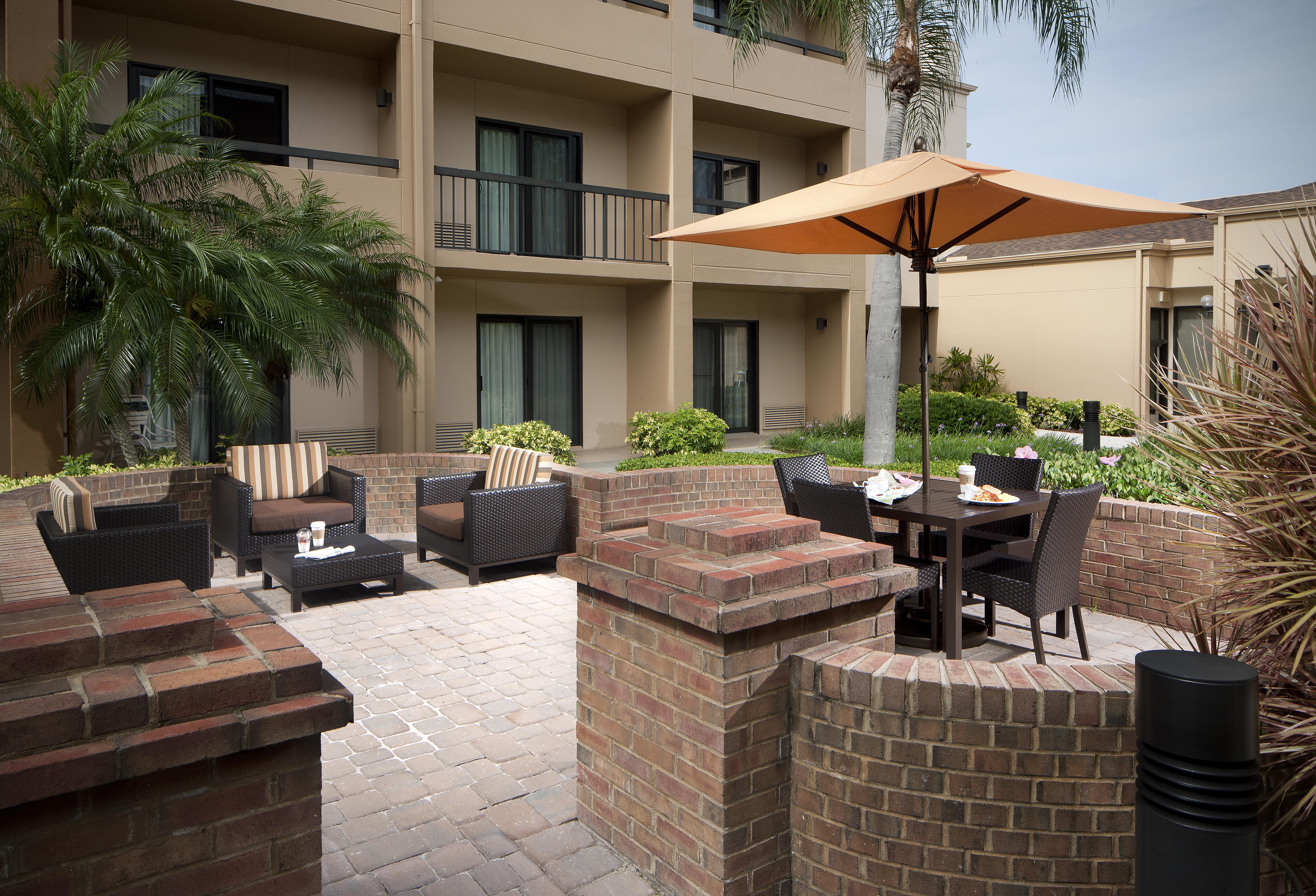 Courtyard Fort Myers Cape Coral Exterior foto